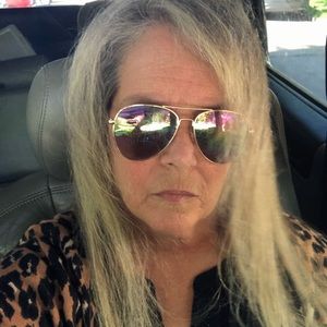 Meet your Posher, Krista